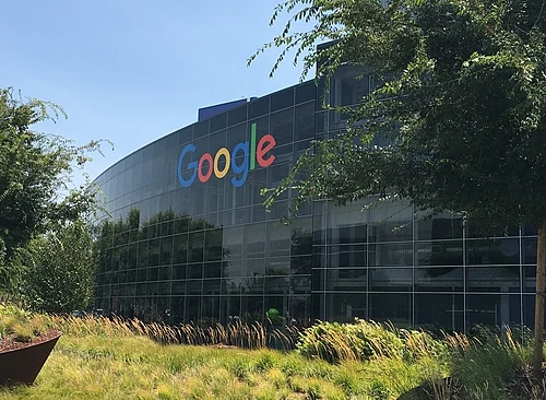 Osnovan Google